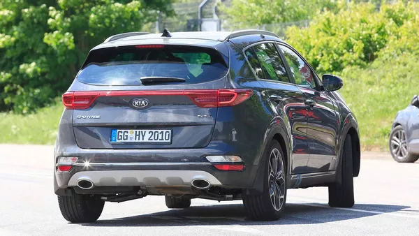 The angular rear of the refreshed Kia Sportage 2019