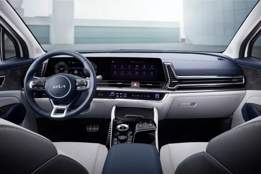 2022 Kia Sportage interior view