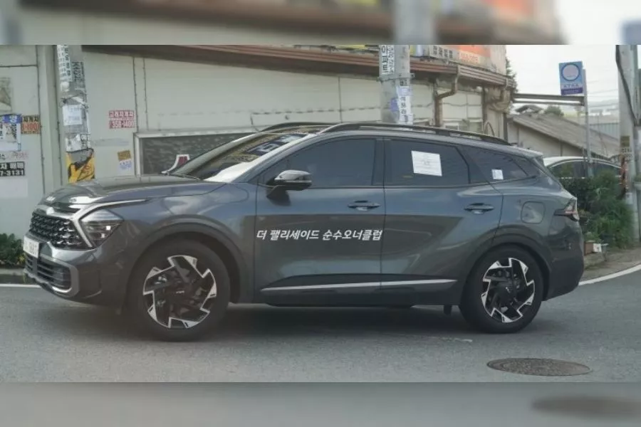 Spy shot Kia Sportage front view