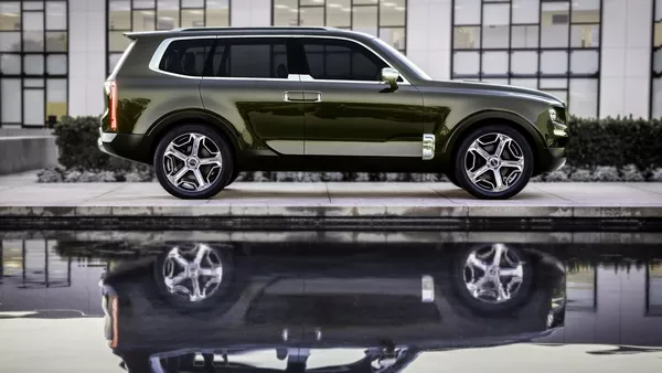 The side of the Kia Telluride concept