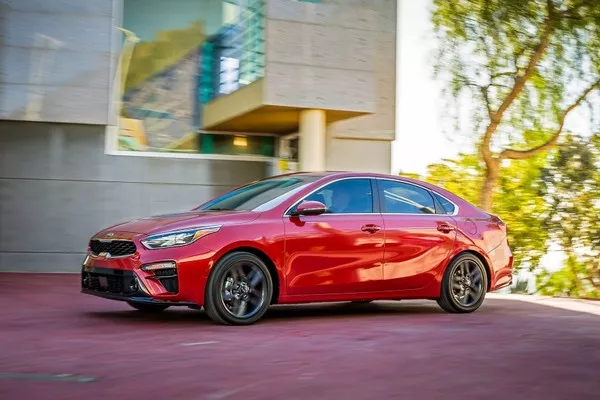 Kia Forte 2019 side view