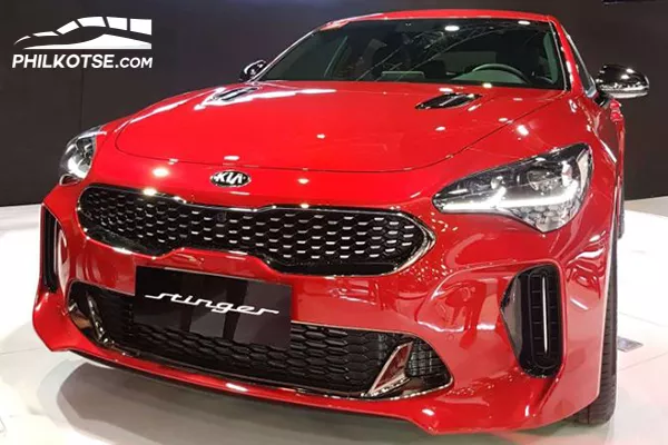 The 2019 Kia Stinger front view