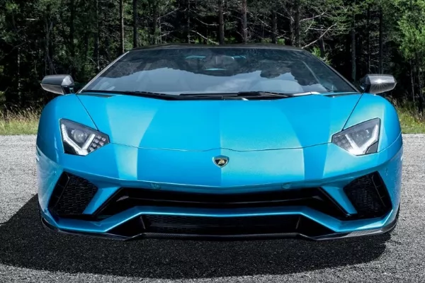 Front view of the Aventador