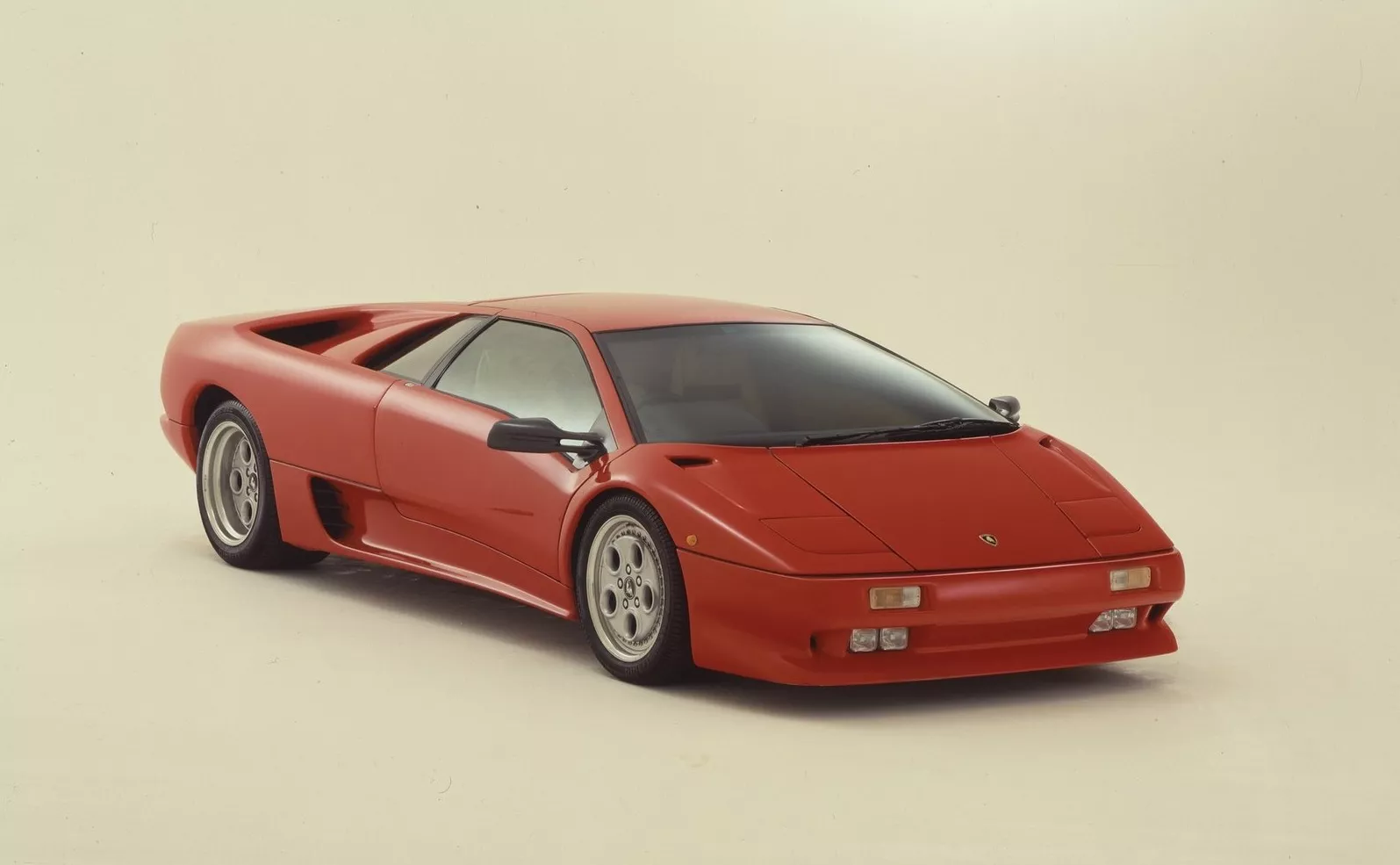 Lamborghini Diablo front view