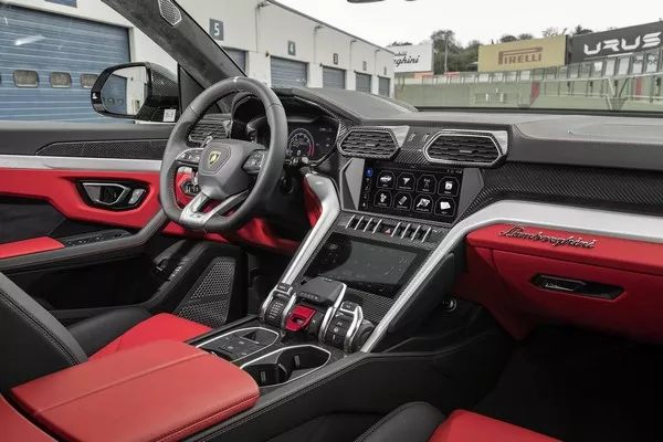 Lamborghini Urus 2019 Interior 