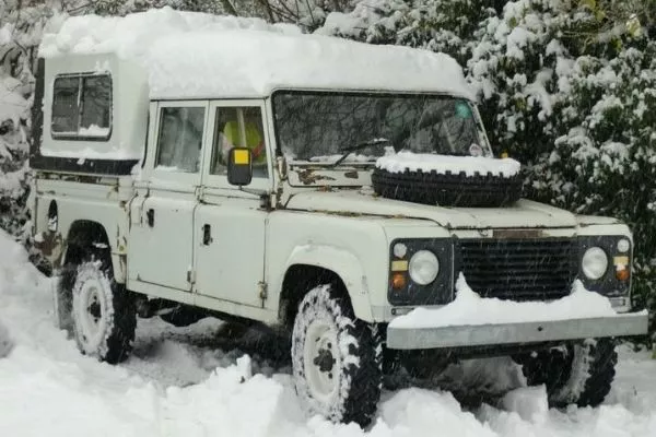 A Land Rover 127 was released for fleet use and military applications Land Rover Defender 127