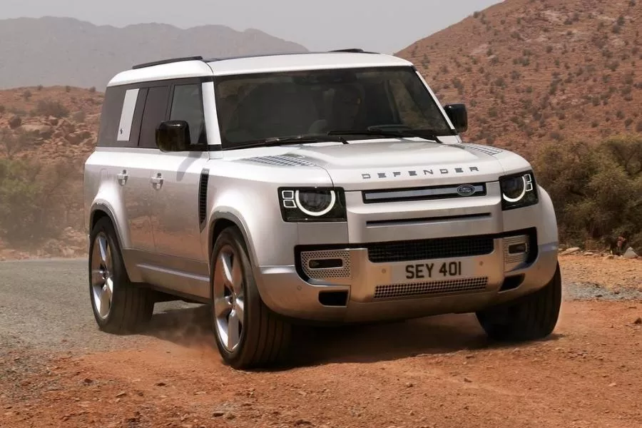 Land Rover Defender 130 front view