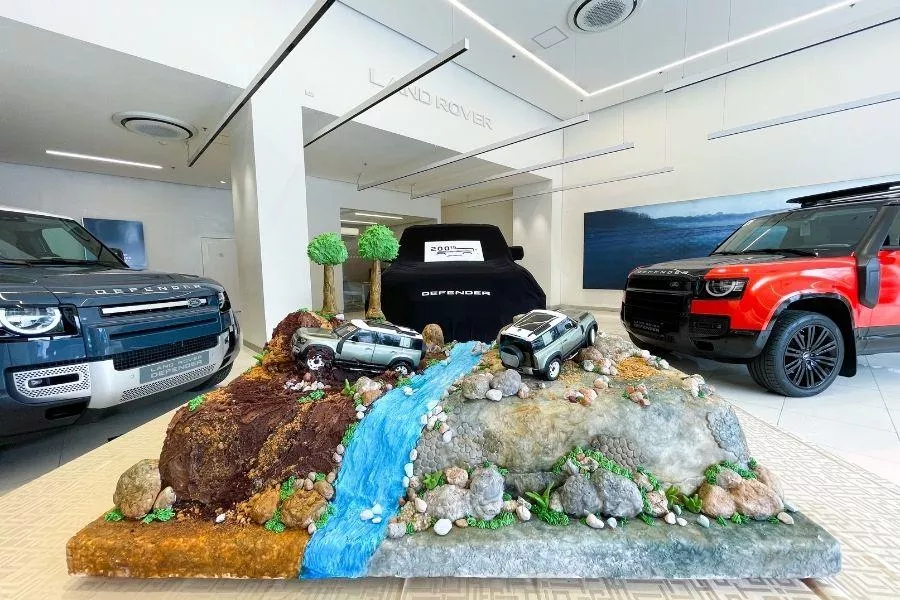 Land Rover Defender 200th unit release