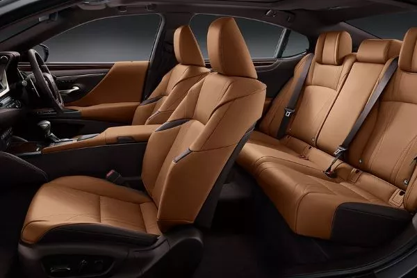 A picture of the Lexus ES's interior