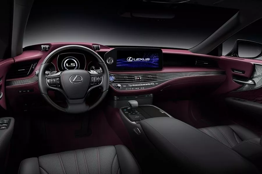 Lexus LS interior view