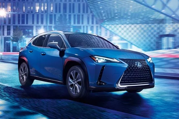 A picture of the Lexus UX300e parked on the side on the road