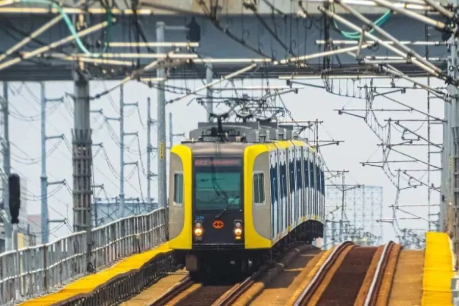 A picture of an LRT 1 train