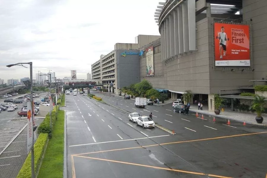 A picture of a mall in Metro Manila