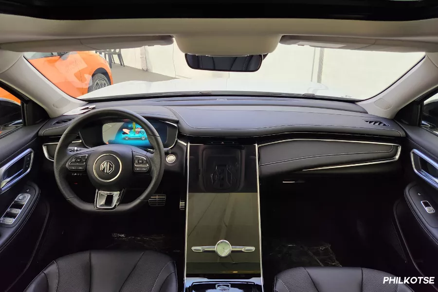 The Marvel R's cockpit The Marvel R's cockpit