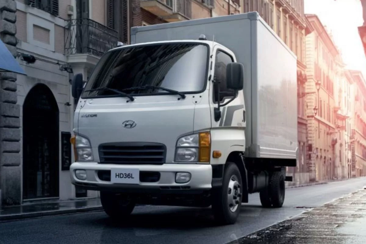 A picture of the Maxculado in the city.