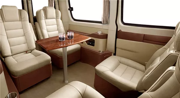 Maxus V80 cabin