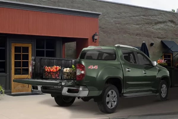 The Maxus T60 is 5,365mm long, 2,145mm wide, and 1,809mm high. Maxus T60 is baskets of vegetables