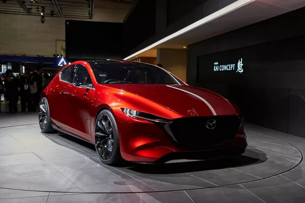 angular front of the 2019 mazda 3