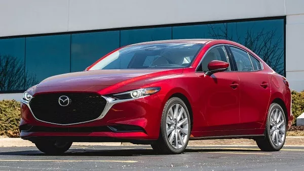 A picture of the front of the 2020 Mazda 3