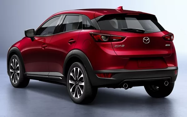 Angular rear of the Mazda CX-3 2019