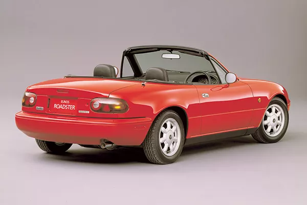 A picture of the rear of the Mazda Miata NA