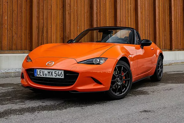 A picture of of the current Mazda MIata ND
