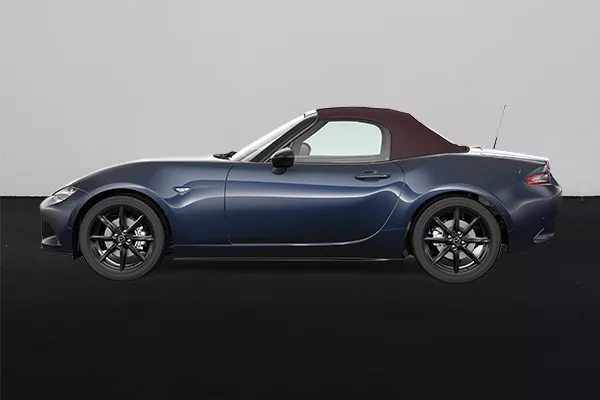 2021 Mazda MX-5 side