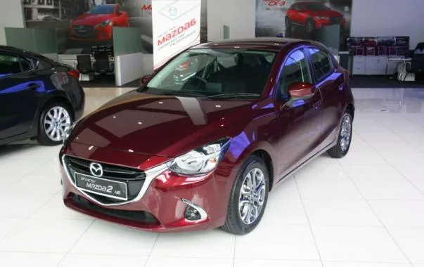 angular front of the 2017 Mazda 2 GVC 