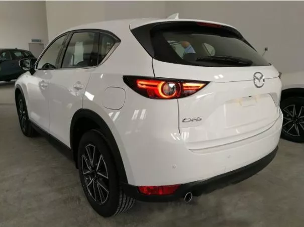 angular rear of the Mazda CX-5 2017