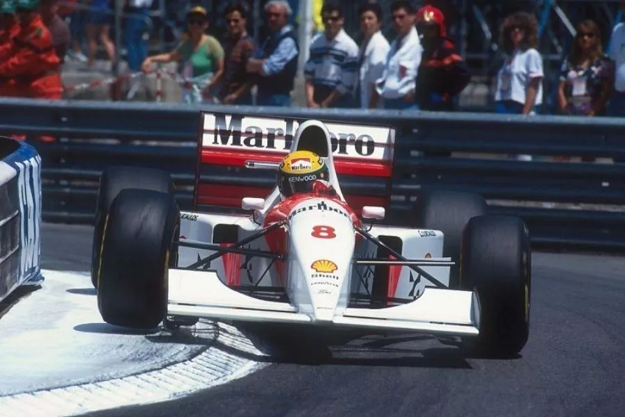 McLaren MP4/8 McLaren MP4/8 front view