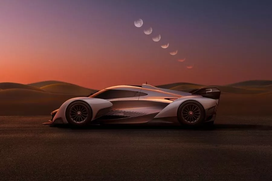 McLaren Solus GT side view