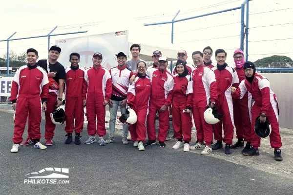 The Media Class Racers Surely had one of the best days of their lives. Media Autocross Racers in group shot