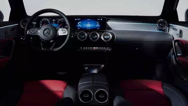 the interior of the Mercedes-Benz A Class 2018