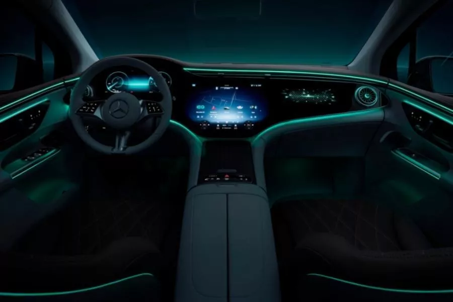 Mercedes-Benz EQE SUV interior view