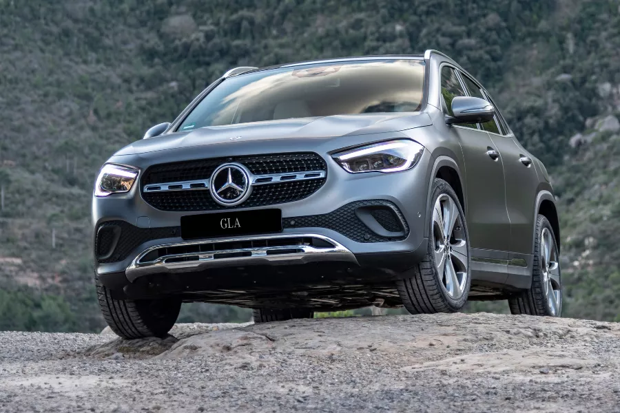 Mercedes-Benz GLA-Class front view