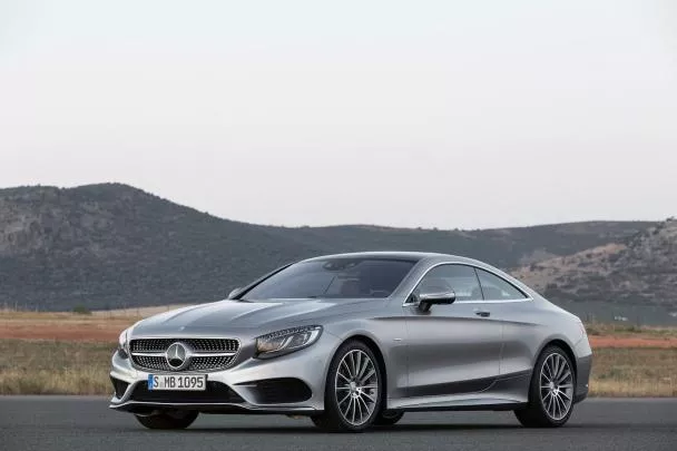 angular front of the 2018 Mercedes-Benz S-Class coupe 