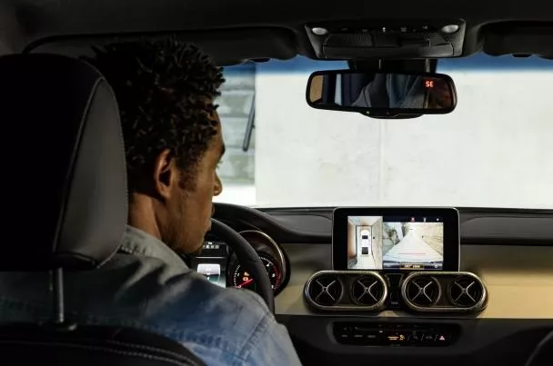 The cabin comes standard with Mercedes’ 5.4-inch, or an optional 8.4-inch touchscreen driver in the cabin of the Mercedes X-Class pick-up truck