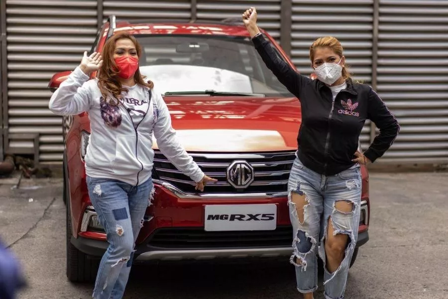 MG RX5 compact crossover with Aegis band