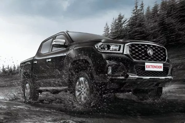 A picture of the Extender as it rips through the countryside