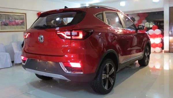 MG ZS 2018 rear view