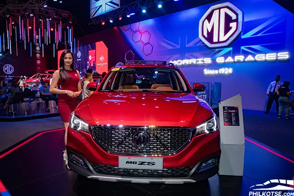 MG’s Crossover SUV, the ZS, promises a motoring experience that crosses over and above the ordinary A front show of the MG ZS crossover suv.
