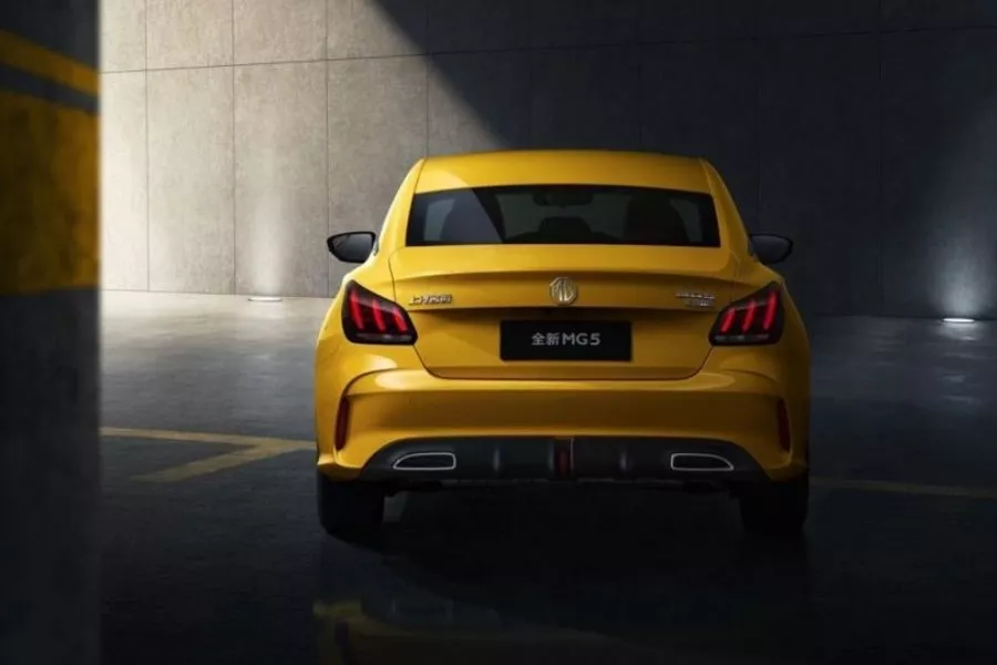 A picture of the rear of the 2021 MG5