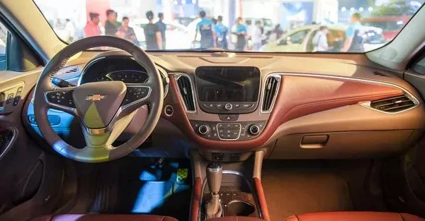The interior of the Chevrolet Malibu 2018