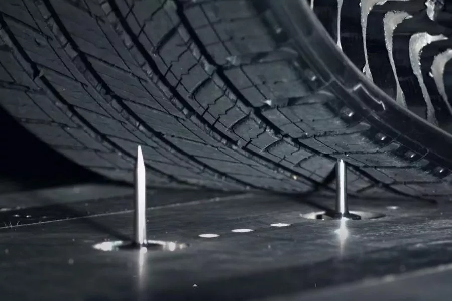 Michelin Uptis nails puncture