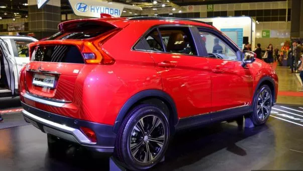 Angular rear Mitsubishi Eclipse Cross