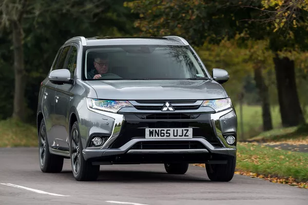 The angular front of the Mitsubishi Outlander