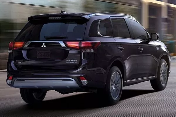 Mitsubishi Outlander PHEV's rear end