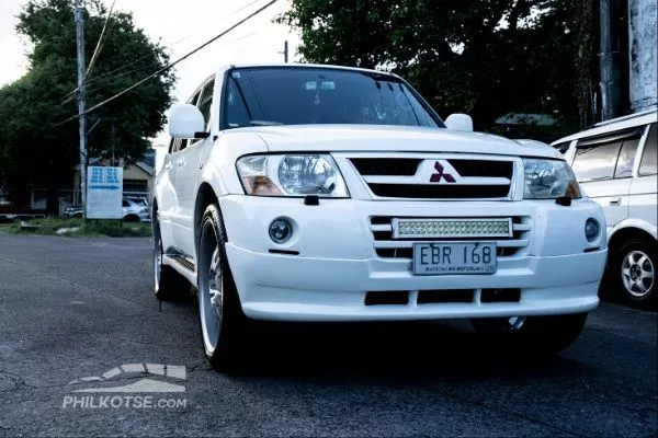 mitsubishi pajero on the road