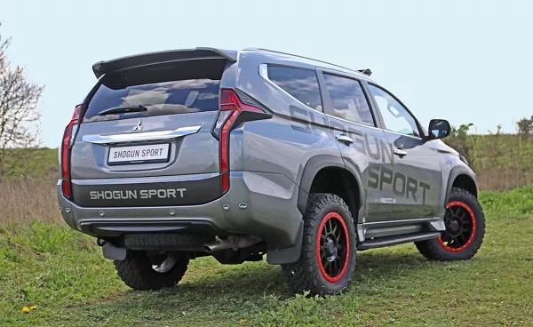 Glad to see Mitsubishi not averse to thick rear ends Mitsubishi Shogun Sport SVP rear view