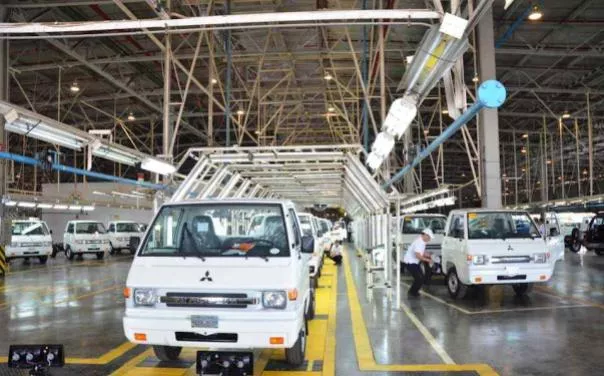 Mitsubishi L300 in Mitsubishi facility